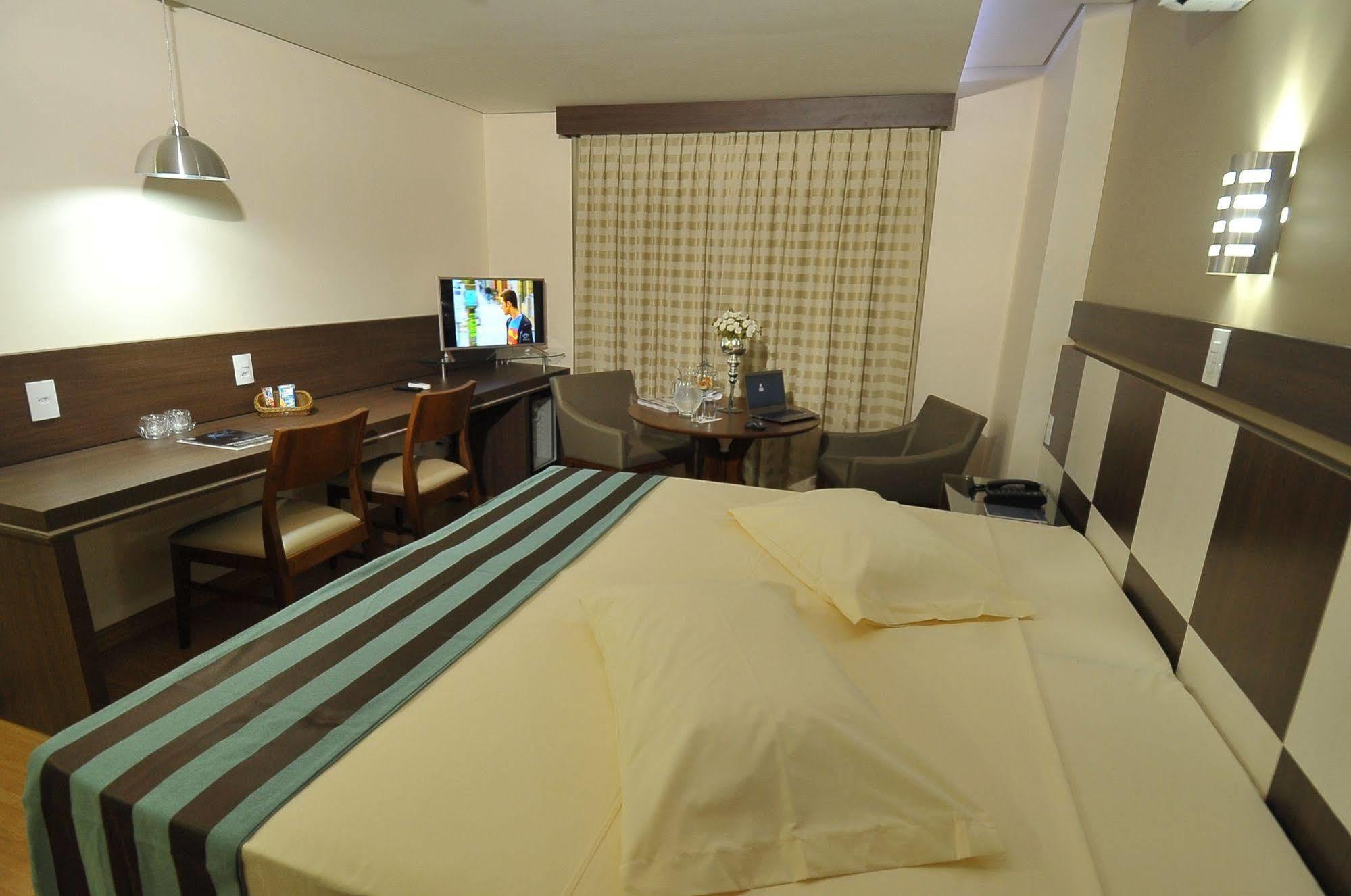 Hotel Maestro Premium Cascavel Каскавел Екстер'єр фото